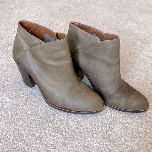 LUCKY BRAND LEATHER BOOTIES - Picture 1 of 7